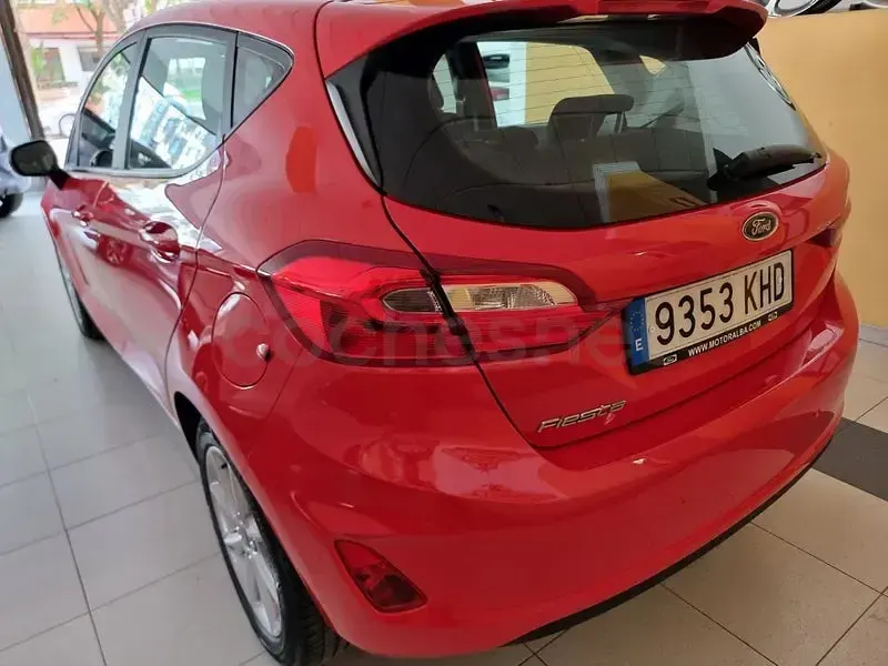 Occasion Ford Fiesta Trend 85 PK (62 kW) 2018 Rood Hatchback