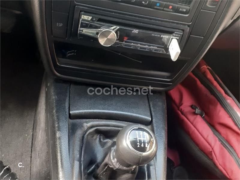 Usado VW Passat Comfortline 130 CV (95 kW) 2001 Azul Berlina