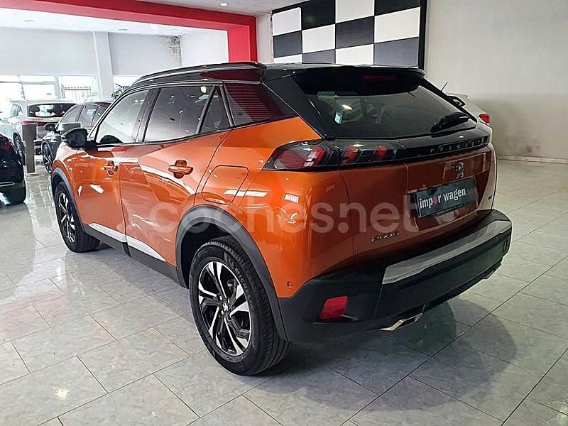 Usado Peugeot 2008 GT 130 CV (95 kW) 2021 Naranja SUV