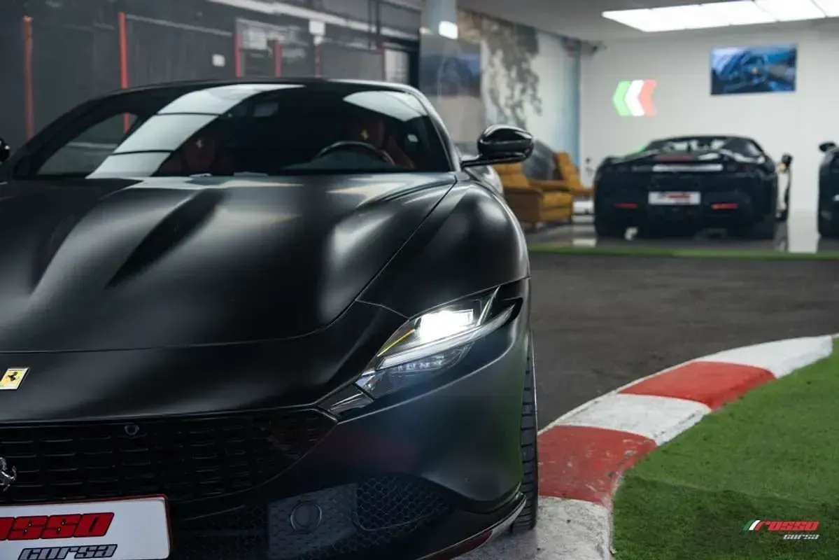 Usado Ferrari Roma 620 CV (456 kW) 2023 Negro Coupe