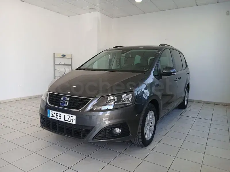 Usado Seat Alhambra Style 150 CV (110 kW) 2022 Gris / plata Monovolumen