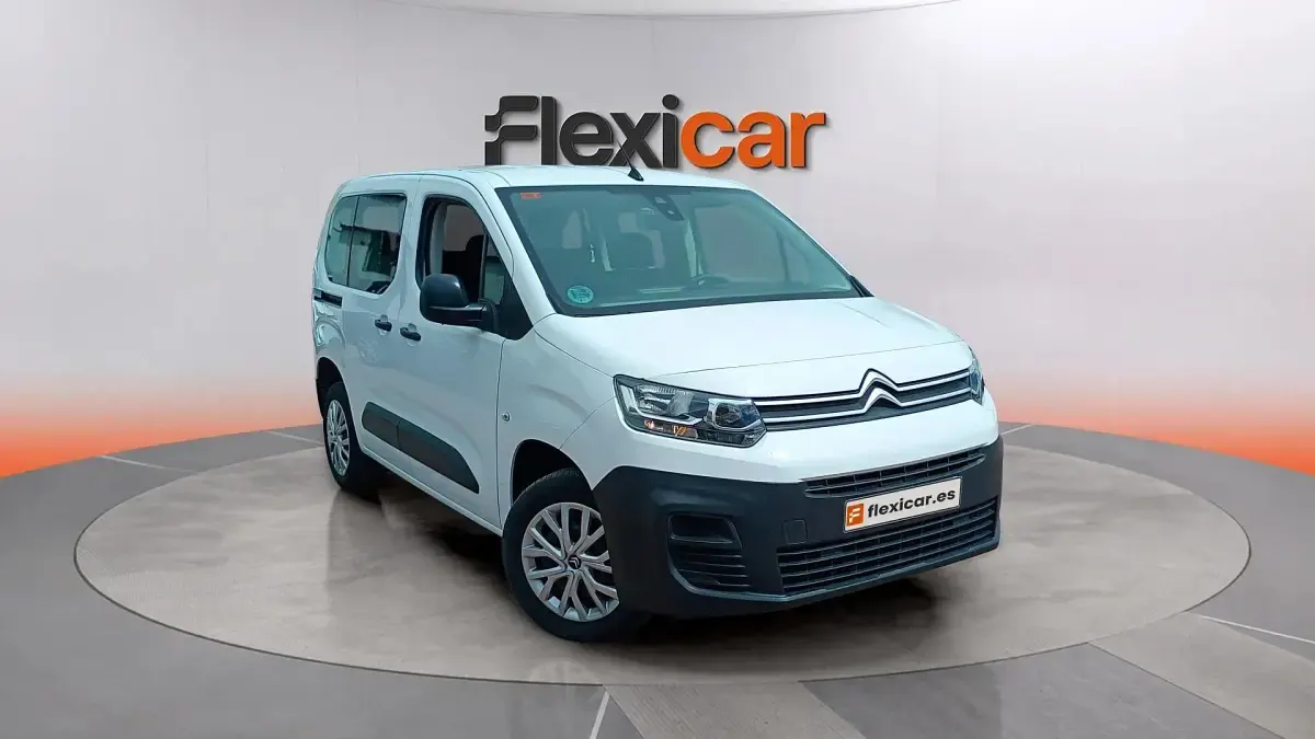 Usado Citroën Berlingo Feel 102 HP (75 kW) 2023 Monovolume