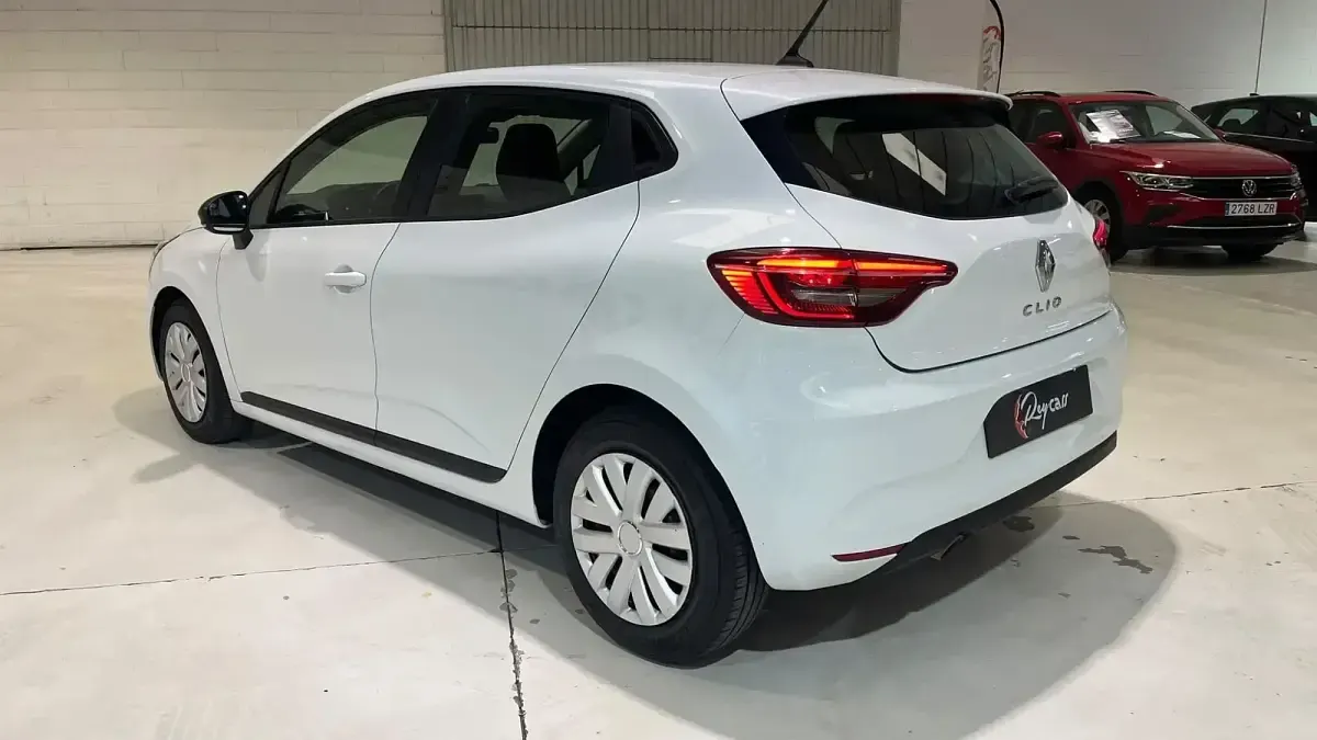 Usado Renault Clio Equilibre 101 CV (74 kW) 2022 Blanco Utilitario