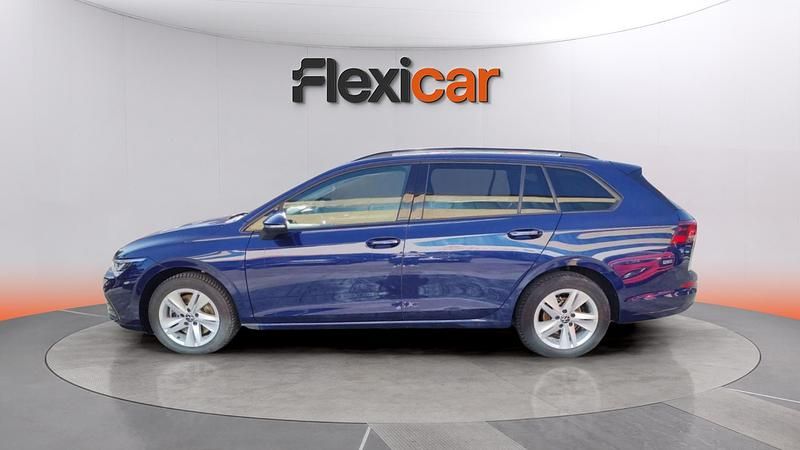 Usado VW Golf VIII 116 CV (85 kW) 2021 Azul Familiar