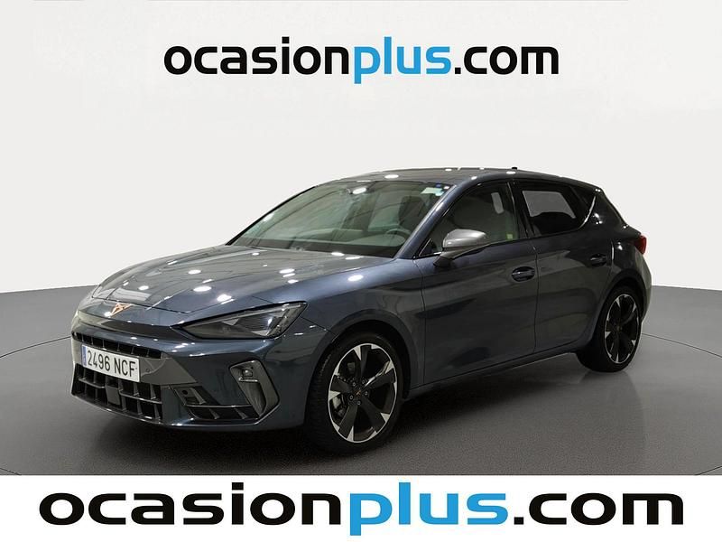 Usado Cupra Leon 150 CV (110 kW) 2025 Gris Utilitario