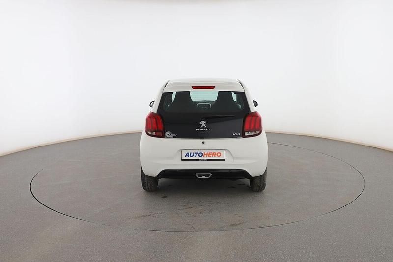 Usado Peugeot 108 Roland Garros 82 CV (60 kW) 2015 Blanco Berlina