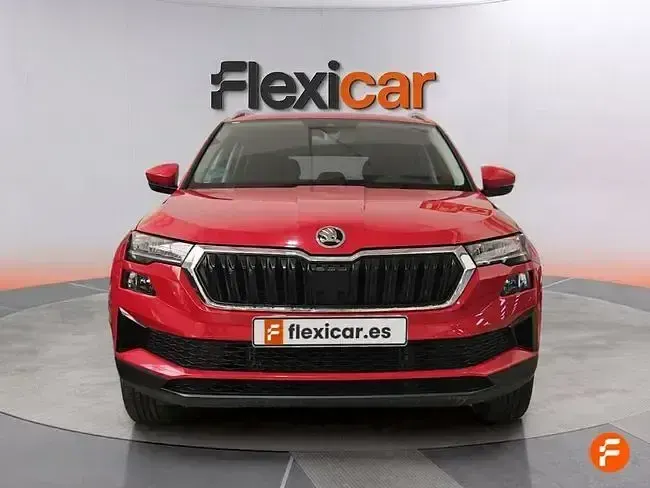 Usado Skoda Karoq Selection 150 CV (110 kW) 2024 Rojo SUV