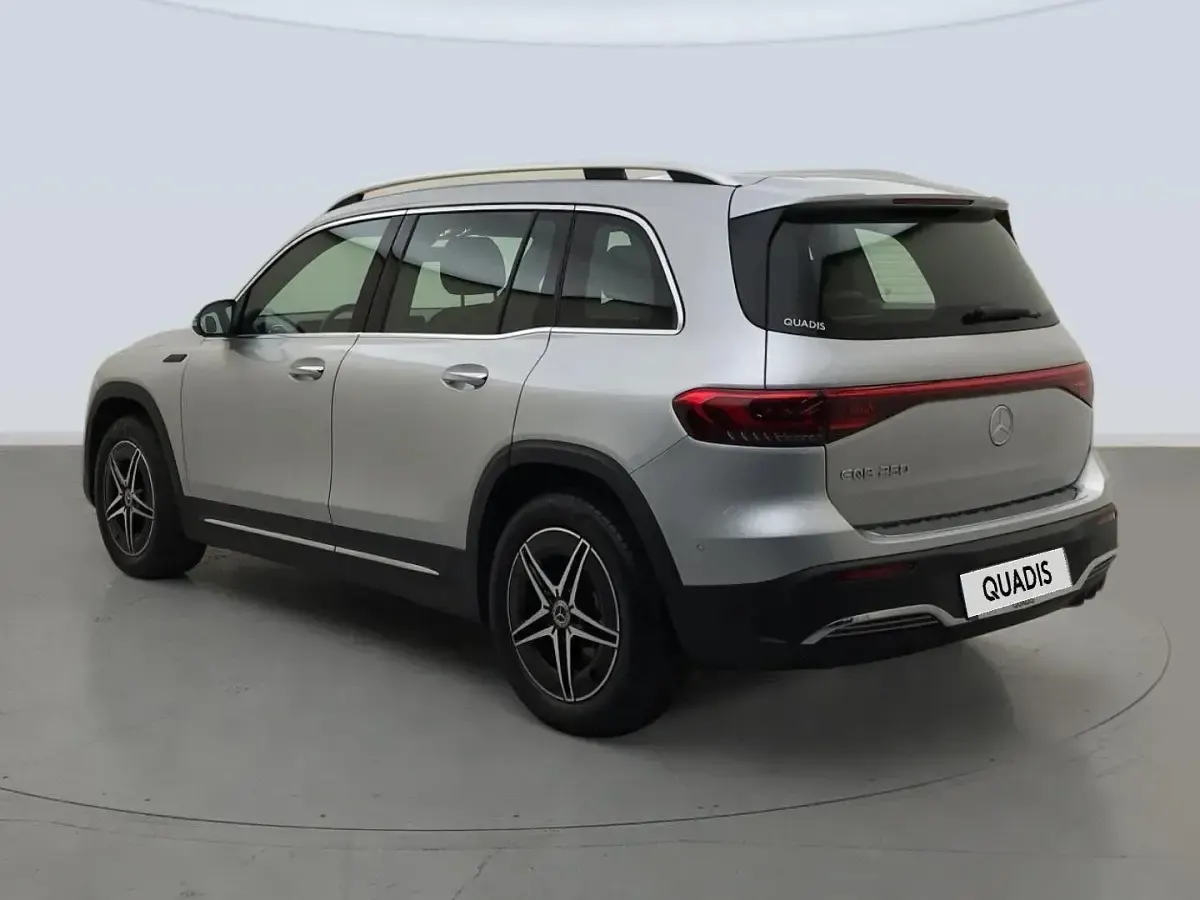 Usado Mercedes EQB250 139 kW (190 CV) 2022 Gris plata SUV