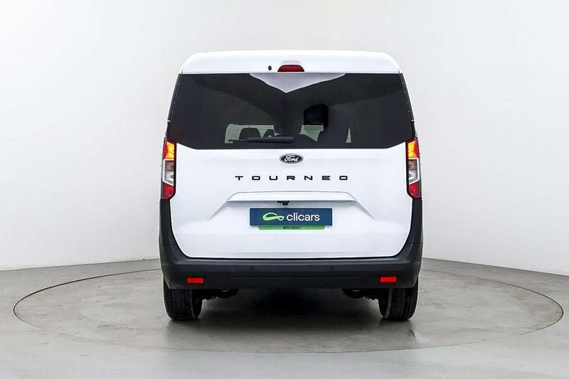 Usado Ford Tourneo Titanium 125 CV (91 kW) 2024 Blanco Van