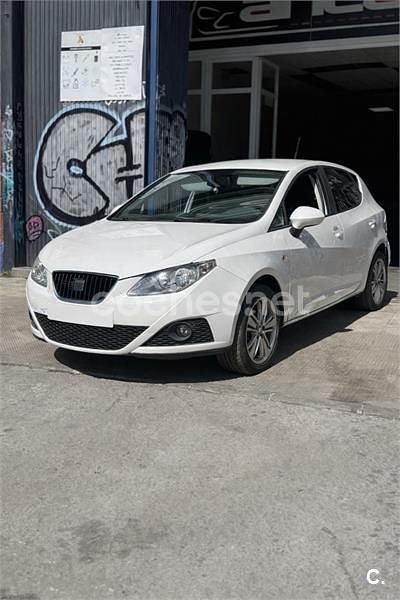 Usado Seat Ibiza Reference 90 CV (66 kW) 2009 Blanco Berlina