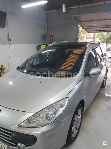 Usado Peugeot 307 110 CV (80 kW) 2008 Gris / plata Familiar