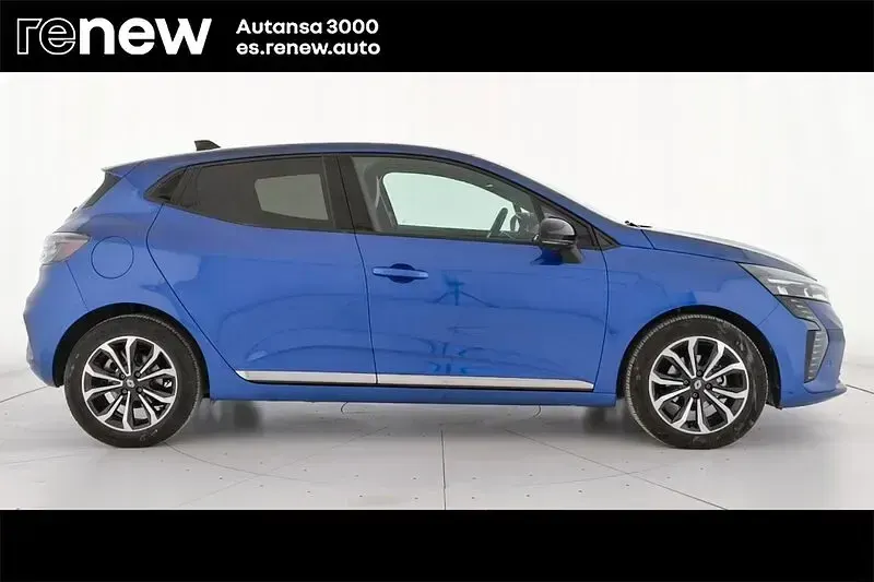 Begagnad Renault Clio V Techno 100 HK (73 kW) 2025 Blå Sedan