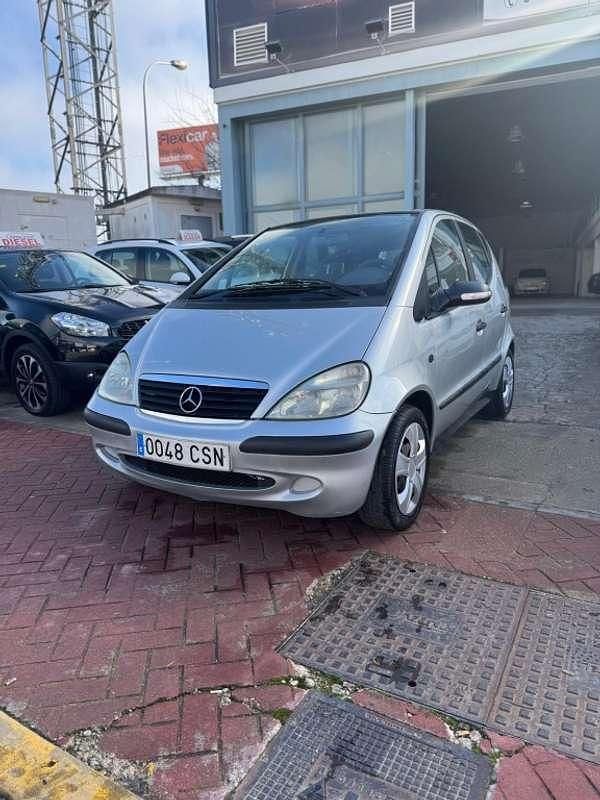 Usado Mercedes A140 82 CV (60 kW) 2004 Gris Utilitario