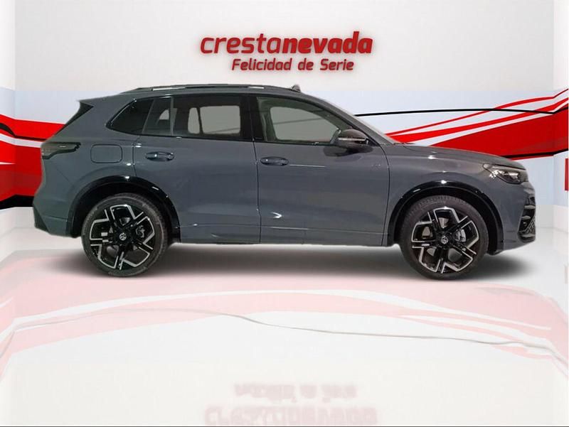 Usado VW Tiguan R-line 193 CV (141 kW) 2024 Gris SUV
