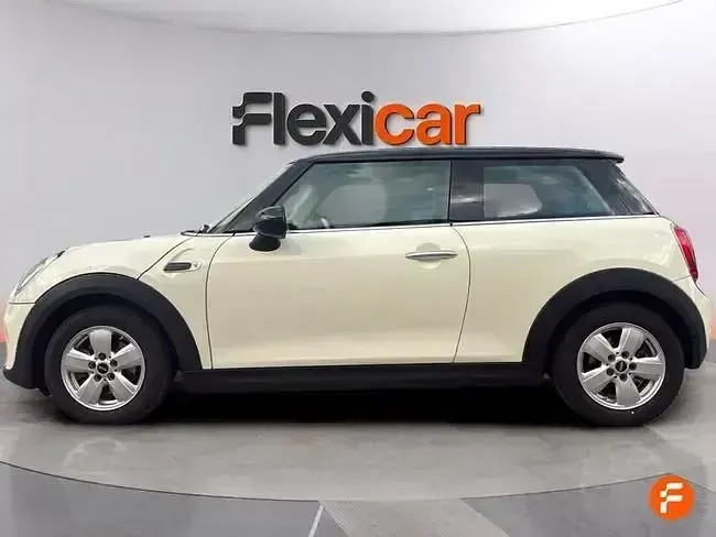 Usado Mini Cooper D 116 CV (85 kW) 2018 Blanco Utilitario