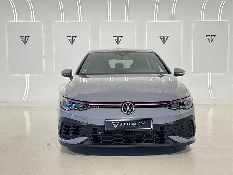 Usado VW Golf VIII GTI Clubsport 300 CV (220 kW) 2025 Gris / plata Berlina
