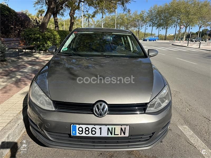 Usado VW Golf VII Edition 105 CV (77 kW) 2013 Gris / plata Berlina