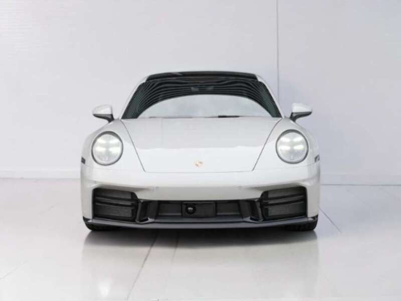 Gris Nuevo 2025 Porsche 911 Carrera Coupe | 164.800 € - Imagen 1/4