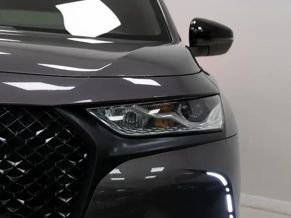 Usado DS Automobiles DS7 Crossback 130 CV (95 kW) 2021 Gris SUV