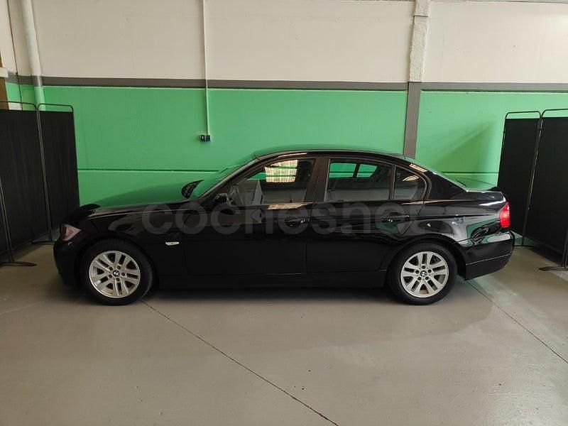 Usado BMW 318 Comfort Edition 129 CV (94 kW) 2007 Negro Berlina