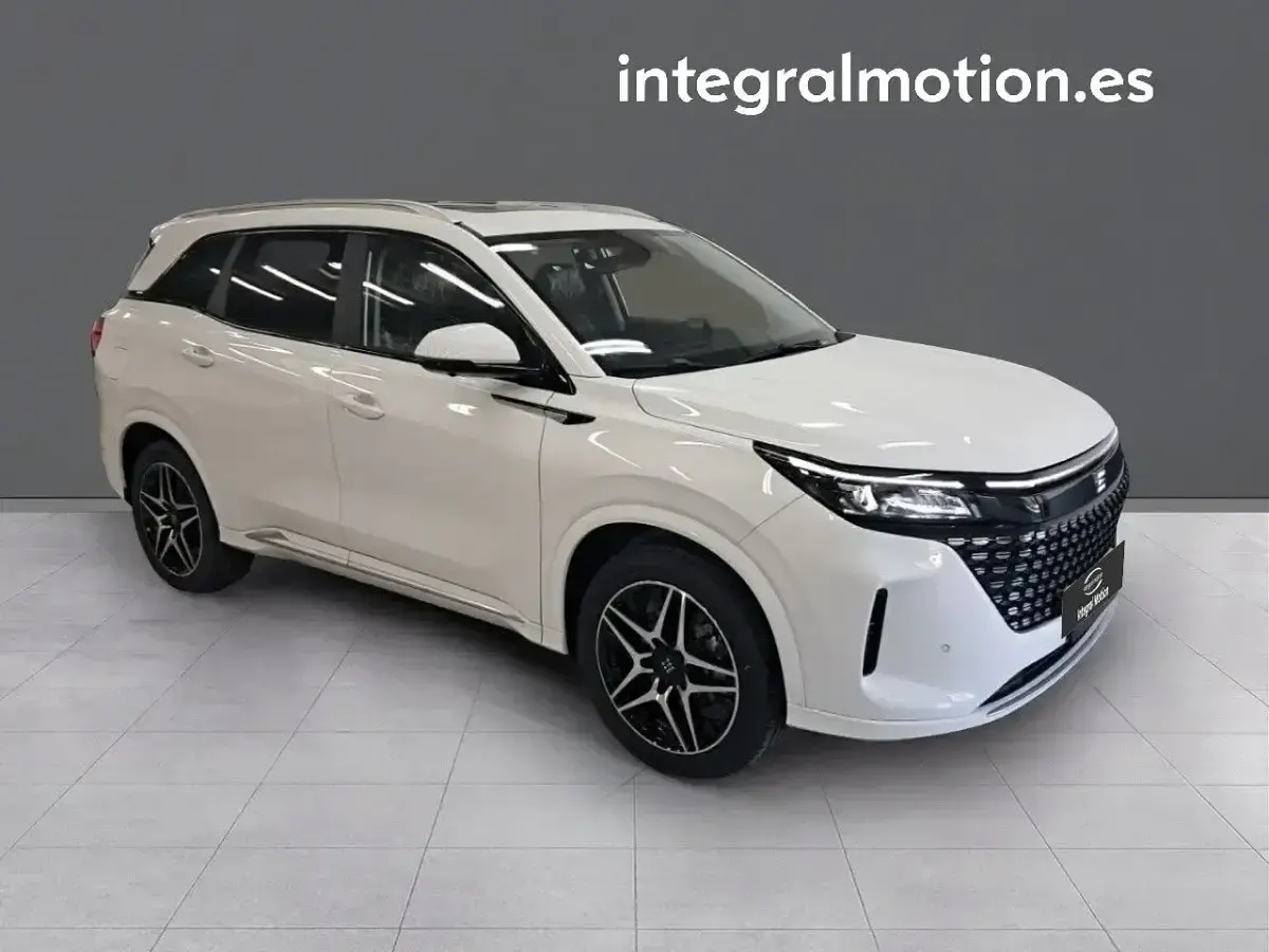Nuevo DFSK E5 217 CV (159 kW) 2025 Blanco SUV