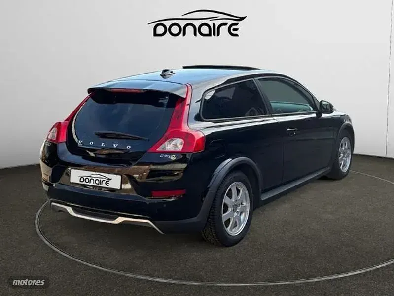 Usado Volvo C30 Kinetic 115 CV (84 kW) 2013 Negro Utilitario