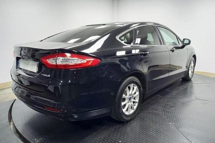 Usado Ford Mondeo Titanium 187 CV (137 kW) 2019
