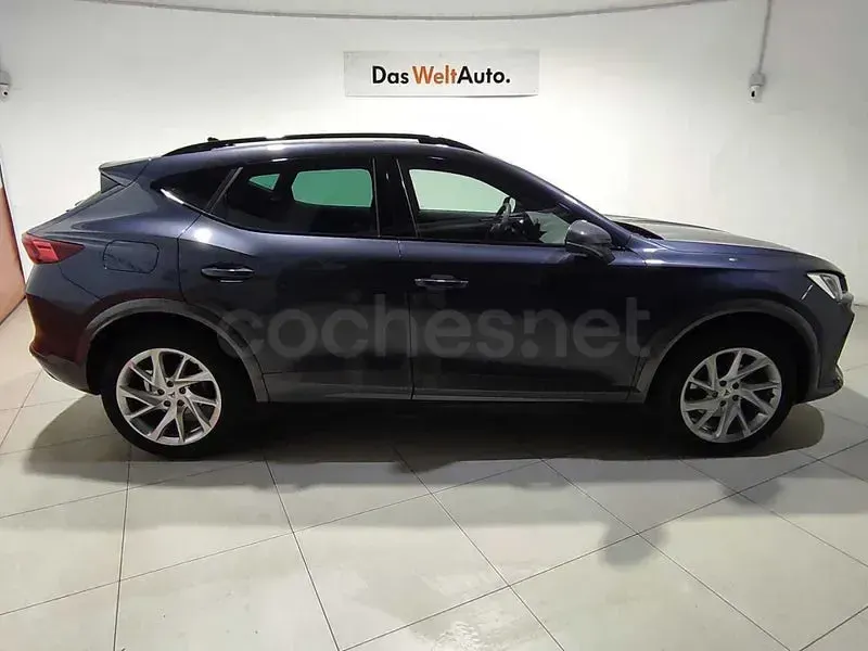 Usado Cupra Formentor 150 CV (110 kW) 2023 Gris / plata SUV
