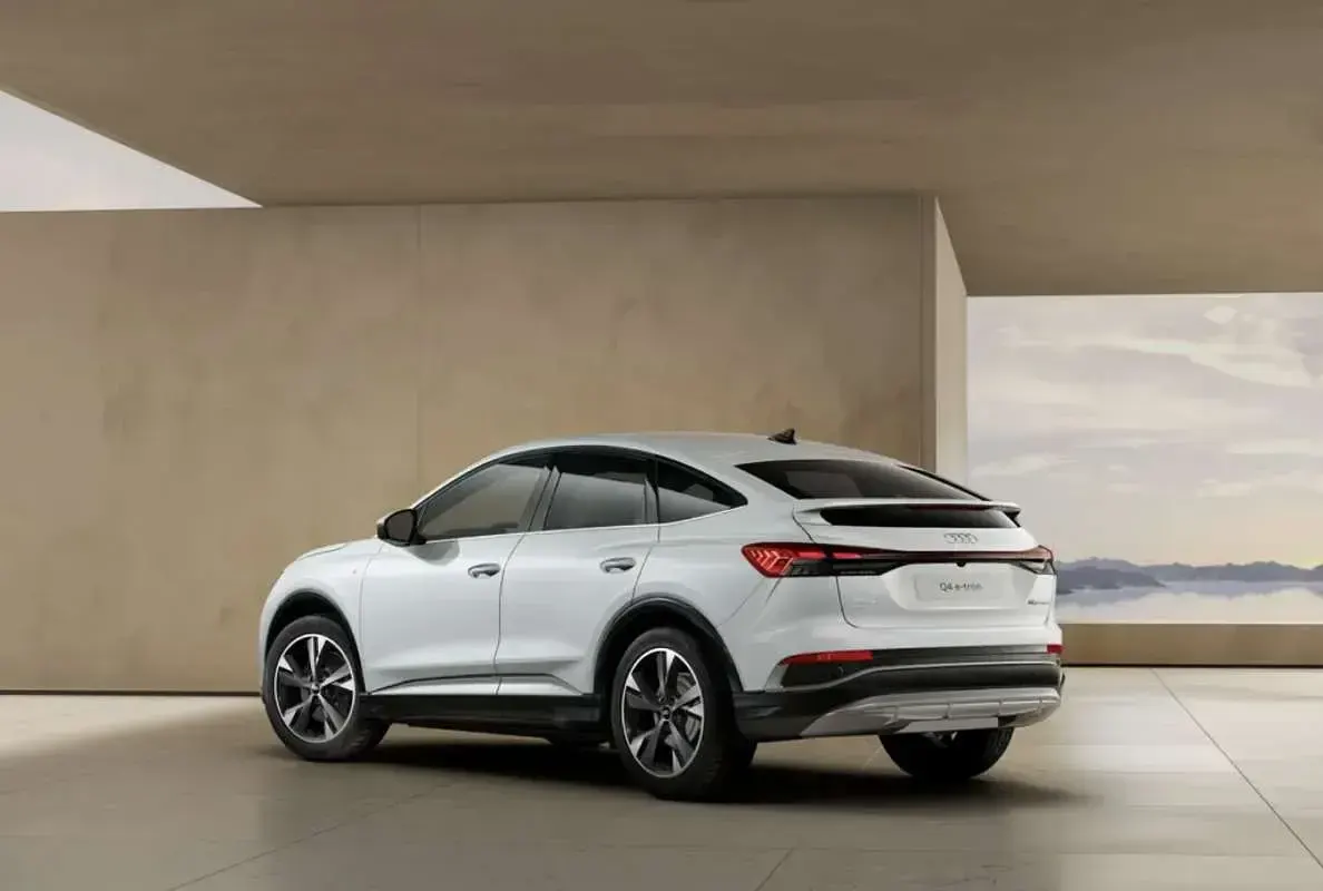 Nuevo Audi Q4 Sportback e-tron 210 kW (286 CV) 2026 Blanco SUV