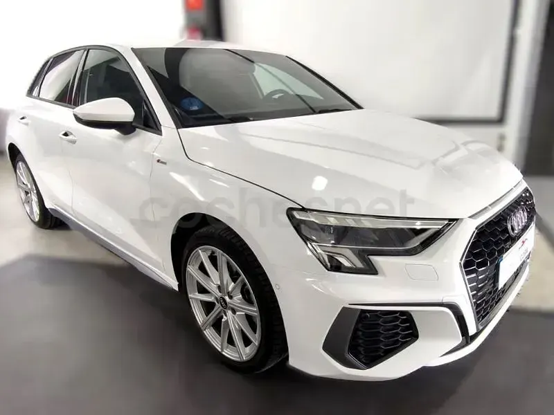 Usado Audi A3 S-Line 204 CV (150 kW) 2021 Blanco Berlina