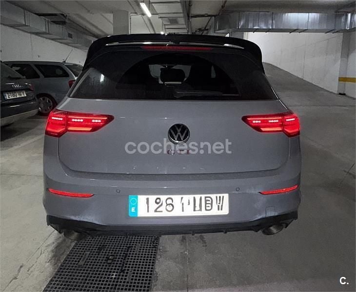 Usado VW Golf VIII GTI Clubsport 301 CV (221 kW) 2022 Gris / plata Berlina