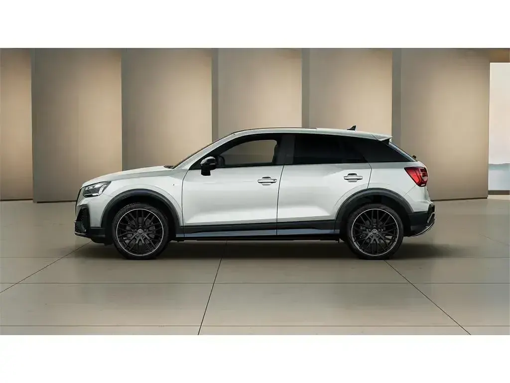 Nuevo Audi Q2 Ambiente 150 CV (110 kW) 2026 Gris SUV