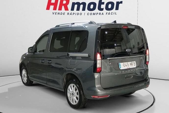 Usado Ford Tourneo Titanium 122 CV (89 kW) 2023