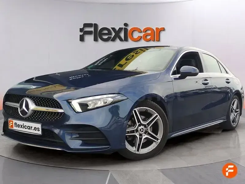 Usado Mercedes A200 163 CV (119 kW) 2022 Azul Berlina