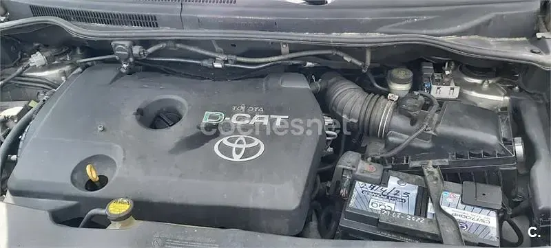 Usado Toyota Corolla Verso Sport 177 CV (130 kW) 2007 Gris / plata Monovolumen
