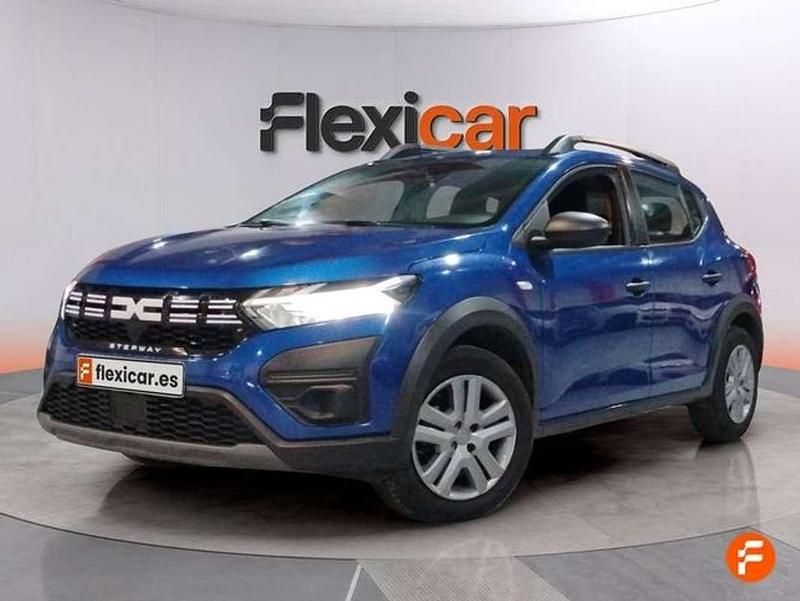 Usado Dacia Sandero Essentiel 101 CV (74 kW) 2023 Azul Utilitario