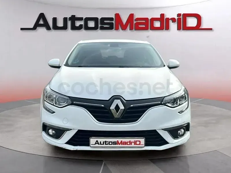 Usado Renault Mégane IV Life 115 CV (84 kW) 2020 Blanco Berlina