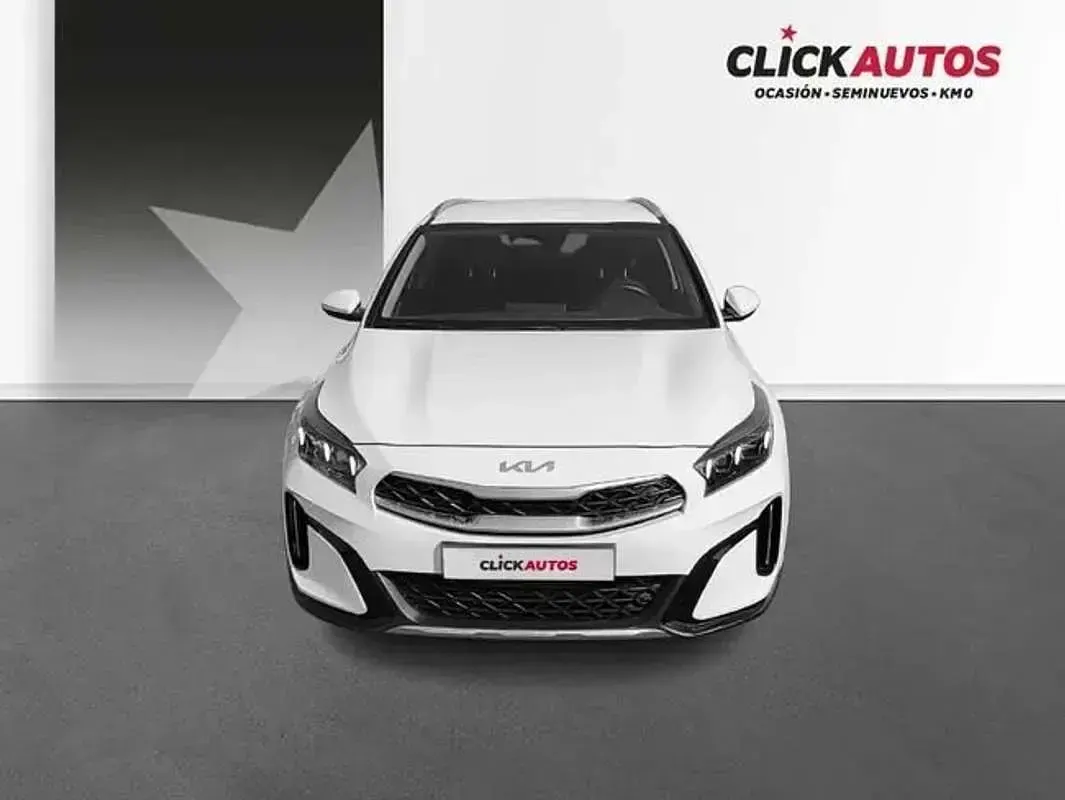 Usado Kia XCeed Active 101 CV (74 kW) 2024 Blanco SUV