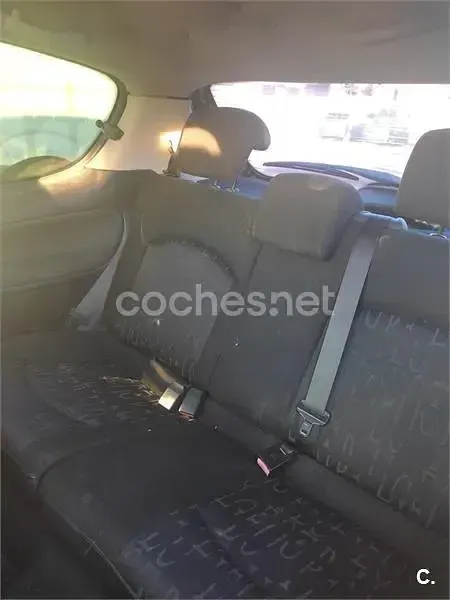 Usado Peugeot 206 Quiksilver 90 CV (66 kW) 2004 Negro Berlina