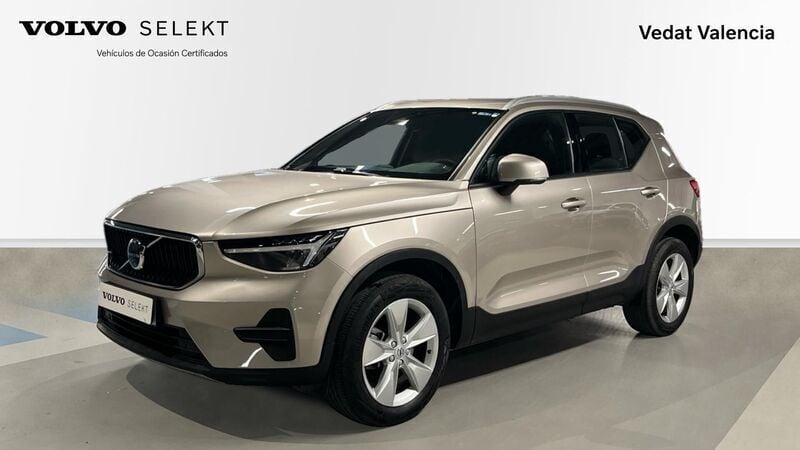 Otro Usado 2024 Volvo XC40 Core SUV | 33.500 € (Buen precio) - Imagen 1/4