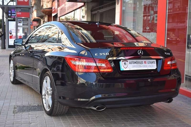 Usado Mercedes E350 292 CV (214 kW) 2010 Negro Coupe