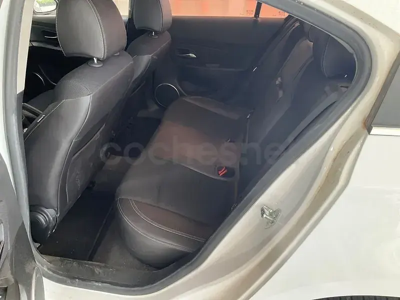 Usado Chevrolet Cruze LTZ 163 CV (119 kW) 2012 Blanco Berlina