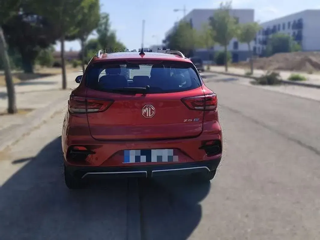 Usado MG ZS Luxury 130 kW (177 CV) 2023 Rojo SUV