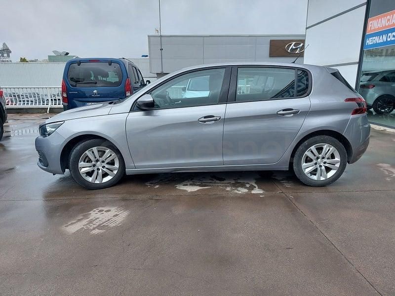 Usado Peugeot 308 Active 130 CV (95 kW) 2018 Gris / plata Berlina