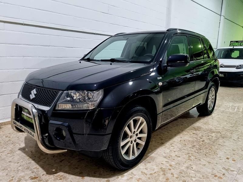 Negro Usado 2007 Suzuki Grand Vitara | 7800 € (Buen precio) - Imagen 1/4