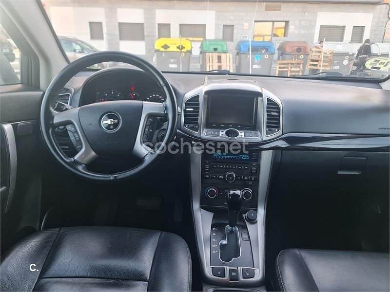Usado Chevrolet Captiva LTZ 184 CV (135 kW) 2012 Gris / plata SUV