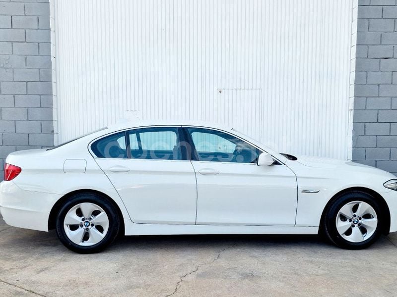 Begagnad BMW 520 Efficient Dynamics 184 HK (135 kW) 2012 Vit Sedan