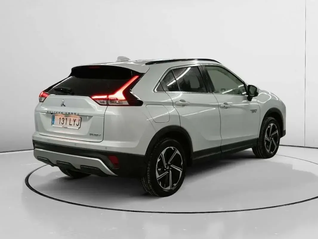 Usado Mitsubishi Eclipse Cross 188 CV (138 kW) 2022 Blanco SUV