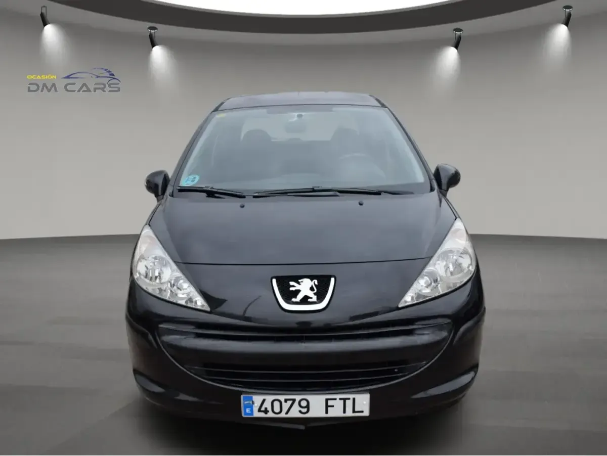 Usado Peugeot 207 74 CV (54 kW) 2007 Negro Utilitario