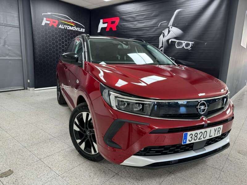 Usado Opel Grandland X Ultimate 131 CV (96 kW) 2022 Burdeos SUV